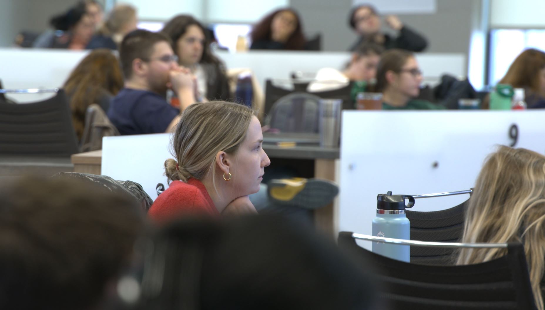 Student learning in lecture hall